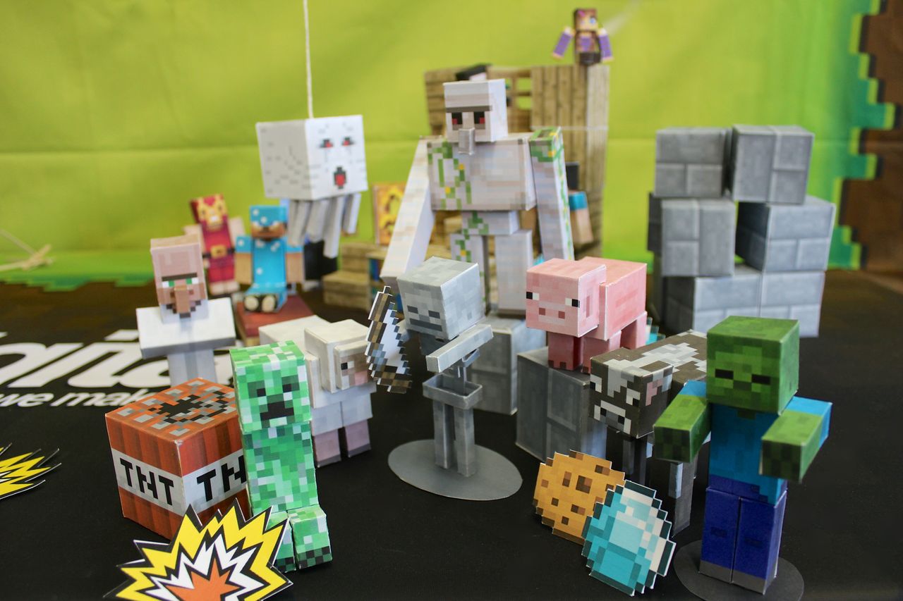 Studio explorer now features papercraft Papercraft mobs! minecraft Minecraft