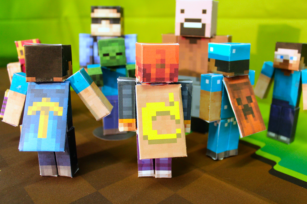 Minecraft Papercraft Studio now available for iOS!